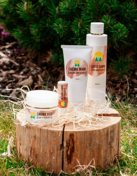 Cosmetica con siero di latte vaccino di montagna